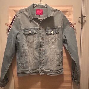 Guess Light Wash Denim Jacket